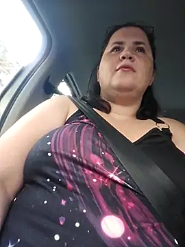 Snapshot of Lust69Duo chatting on 10-17-25, 12:29 Lust69Duo online show from 10-17-25, 12:29