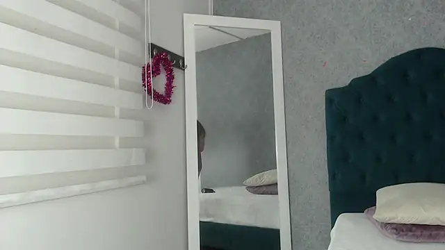 Vic Taylor online show from 03-25-26, 11:42