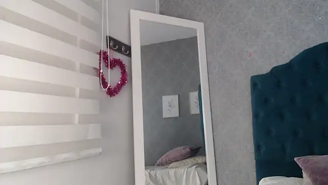 Vic Taylor online show from 12-15-25, 11:38