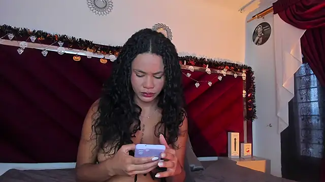 Jade Thonson1 online show from 10-25-25, 07:25