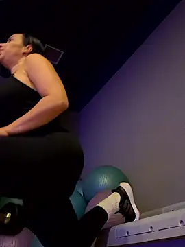 Anavalle online show from 02-13-26, 05:35