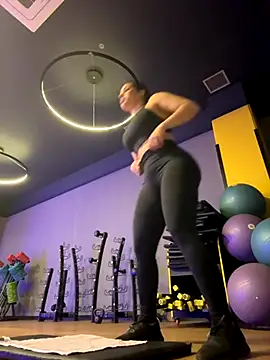 Anavalle online show from 10-29-25, 03:33