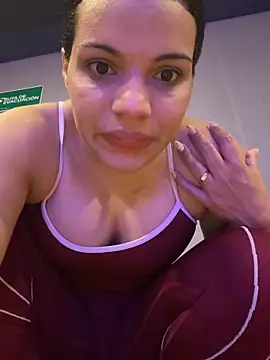 Snapshot of Anavalle chatting on 05-03-26, 05:16 Anavalle online show from 05-03-26, 05:16
