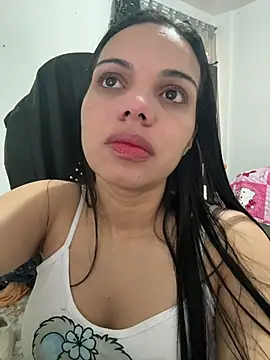 Snapshot of Anavalle chatting on 05-17-26, 03:12 Anavalle online show from 05-17-26, 03:12