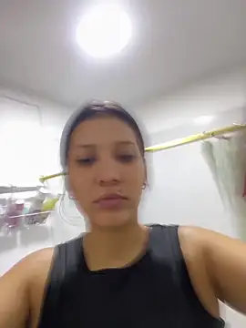 IsabellaJoness  online show from 11-06-25, 12:20