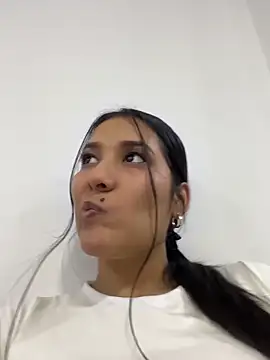 IsabellaJoness  online show from 02-21-26, 03:36