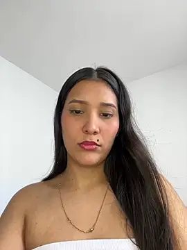 IsabellaJoness  online show from 01-10-26, 07:20