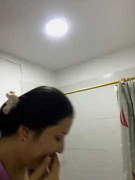 IsabellaJoness  online show from 11-07-25, 11:04