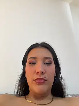 IsabellaJoness  online show from 02-12-26, 05:34