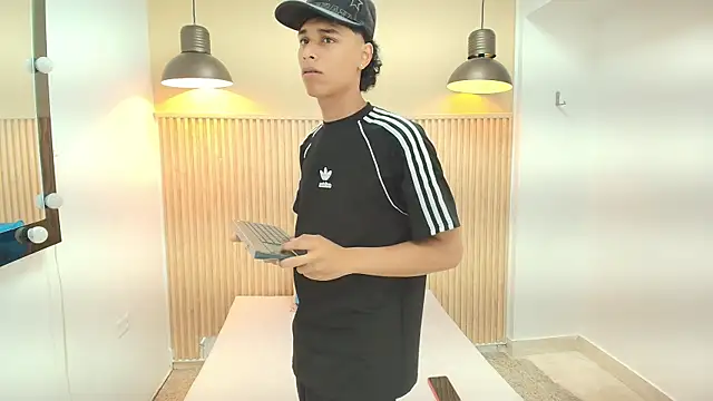 Frayhot777 online show from 01-10-26, 07:42