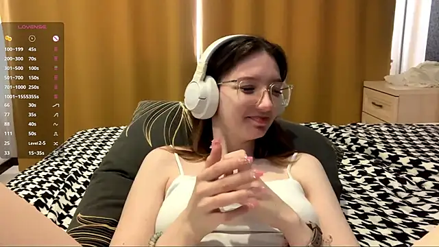 KrystinFunches online show from 09-24-25, 09:16