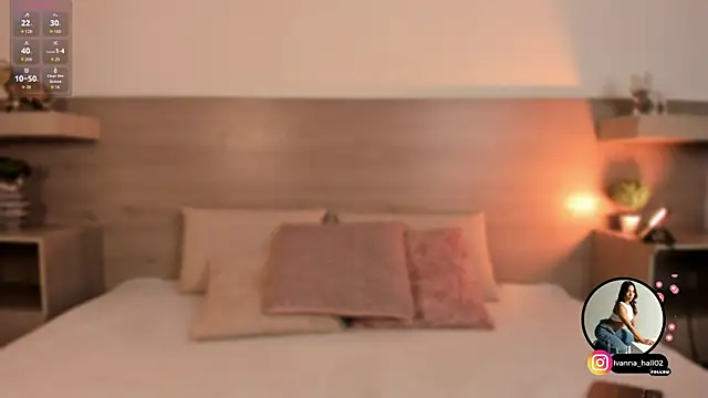 Snapshot of Ivana_Hall chatting on 10-16-25, 07:55 Ivana Hall online show from 10-16-25, 07:55