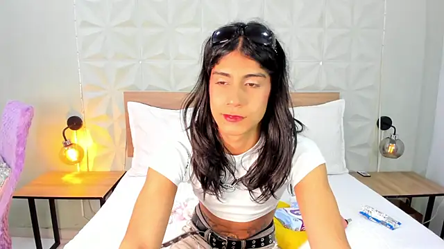 ValeryTrans  online show from 11-02-25, 01:49