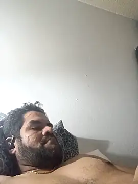 Snapshot of theking1_1 chatting on 02-08-26, 04:43 theking1 1 online show from 02-08-26, 04:43