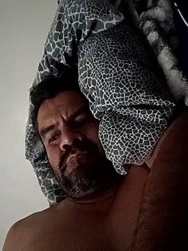 Snapshot of theking1_1 chatting on 12-19-25, 07:00 theking1 1 online show from 12-19-25, 07:00