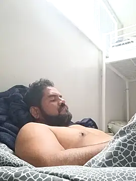 Snapshot of theking1_1 chatting on 10-20-25, 05:02 theking1 1 online show from 10-20-25, 05:02