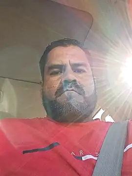 Snapshot of theking1_1 chatting on 10-05-25, 05:03 theking1 1 online show from 10-05-25, 05:03