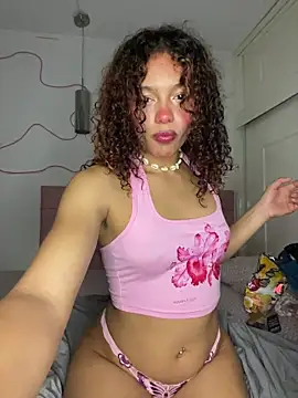 PrettyLia online show from 11-24-25, 08:53