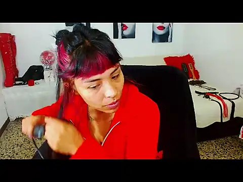 Snapshot of mylygrey chatting on 06-26-26, 01:22 mylygrey online show from 06-26-26, 01:22