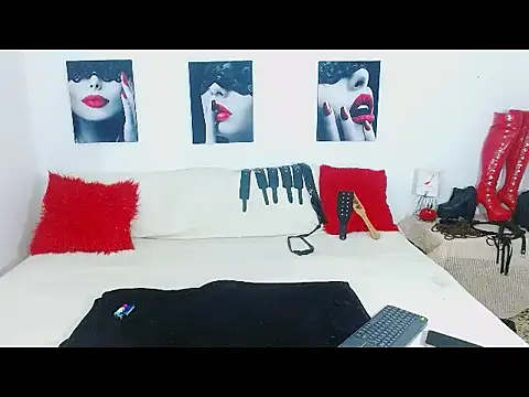 Snapshot of mylygrey chatting on 05-24-26, 06:08 mylygrey online show from 05-24-26, 06:08