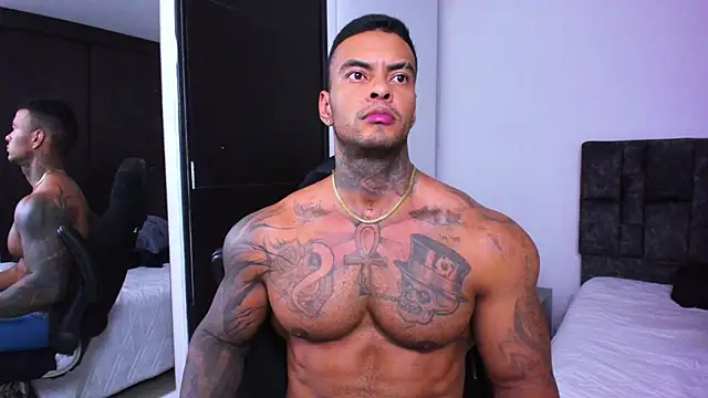 Snapshot of binmontana_ chatting on 09-26-25, 11:22 binmontana  online show from 09-26-25, 11:22