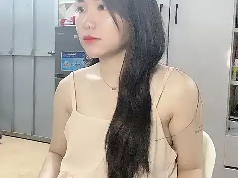 Ara4865 online show from 10-10-25, 04:30