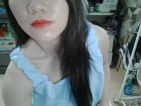 Ara4865 online show from 10-17-25, 05:04