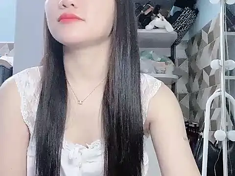 Ara4865 online show from 10-04-25, 02:07