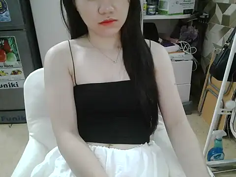 Ara4865 online show from 10-16-25, 08:11