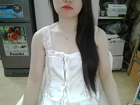Ara4865 online show from 10-21-25, 03:28