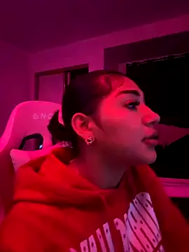 Snapshot of timaxo chatting on 10-23-25, 06:01 timaxo online show from 10-23-25, 06:01