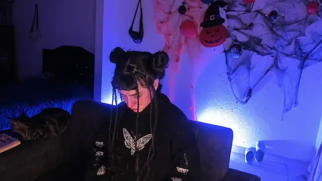 kitty  chs online show from 11-16-25, 11:19