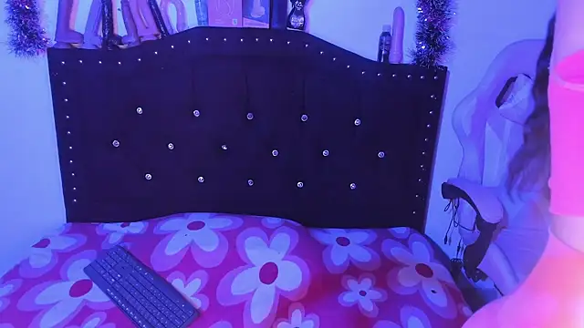 Snapshot of kitty__chs chatting on 02-06-26, 01:29 kitty chs online show from 02-06-26, 01:29