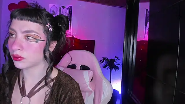 Snapshot of kitty__chs chatting on 03-04-26, 06:10 kitty chs online show from 03-04-26, 06:10