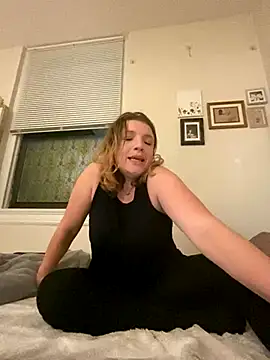 Snapshot of Seturselfonfire chatting on 10-13-25, 09:00 Seturselfonfire online show from 10-13-25, 09:00