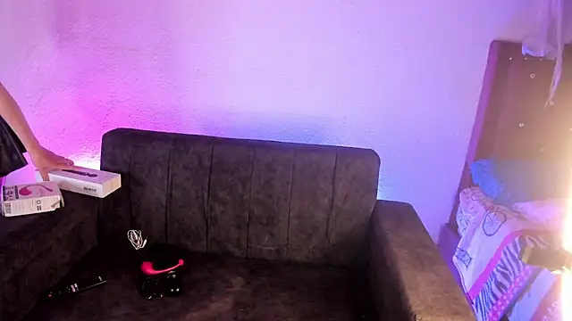 zakura Haruno online show from 10-12-25, 01:07