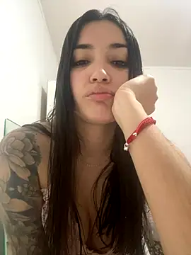 KarenG2025 online show from 10-10-25, 03:40