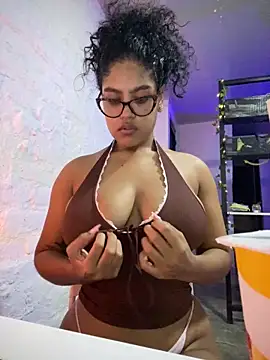 miiabrown18 online show from 04-07-26, 01:29