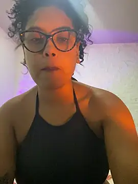 Snapshot of miiabrown18 chatting on 02-08-26, 01:03 miiabrown18 online show from 02-08-26, 01:03