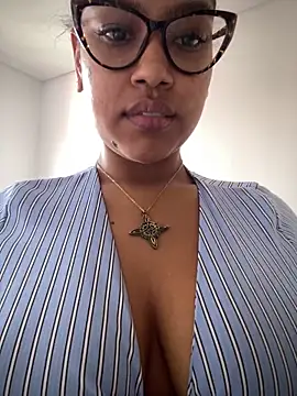 miiabrown18 online show from 11-21-25, 03:33