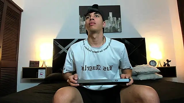 iammariano online show from 04-12-26, 02:59