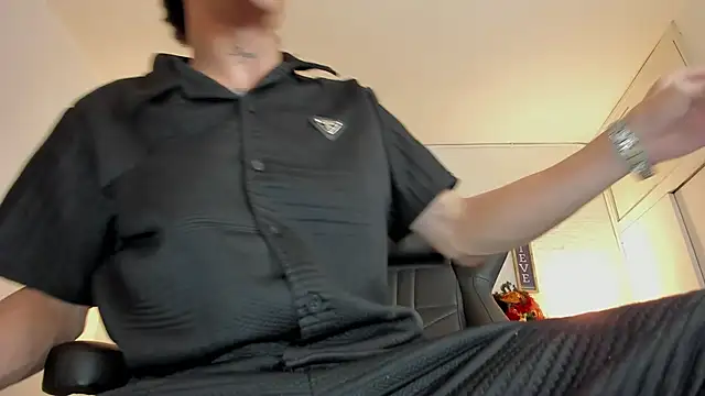 iammariano online show from 12-20-25, 03:42