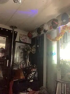 blondebarbiebae online show from 04-07-26, 08:21