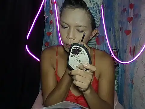 Snapshot of Kim25xxxx chatting on 07-11-26, 05:52 Kim25xxxx online show from 07-11-26, 05:52