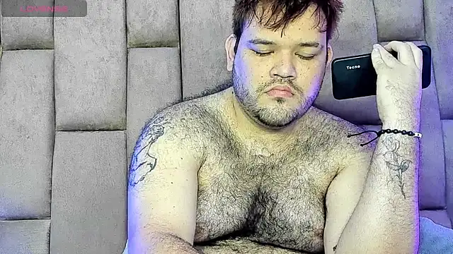 Snapshot of big_bearr chatting on 05-02-26, 03:56 big bearr online show from 05-02-26, 03:56