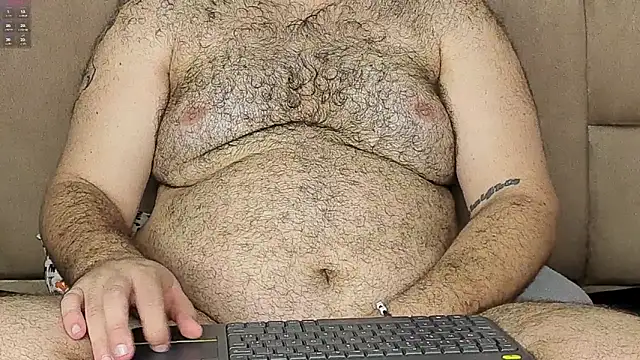 Snapshot of big_bearr chatting on 05-29-26, 03:34 big bearr online show from 05-29-26, 03:34