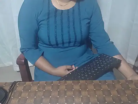 henakhan32 online show from 10-11-25, 02:56