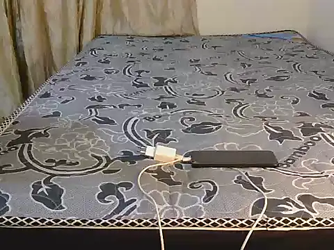 Snapshot of HorneyEbony chatting on 10-15-25, 03:09 HorneyEbony online show from 10-15-25, 03:09