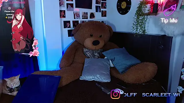 Snapshot of scarleettwolff chatting on 10-23-25, 09:13 scarleettwolff online show from 10-23-25, 09:13