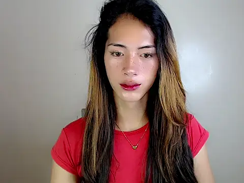 Snapshot of ashley_bombshell chatting on 10-17-25, 08:21 ashley bombshell online show from 10-17-25, 08:21